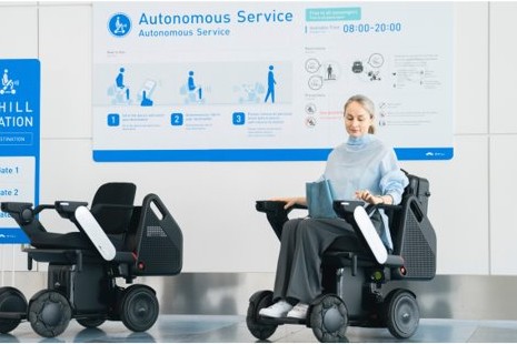 世界の空港で続々導入… WHILLの「自動運転パーソナルモビリティ」が叶える、誰でも自由に目的地へ